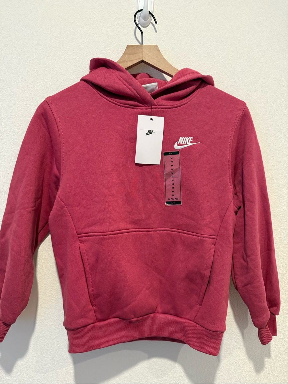 Nike girl’s rose pink Pullover Hoodie Sweatshirt size medium